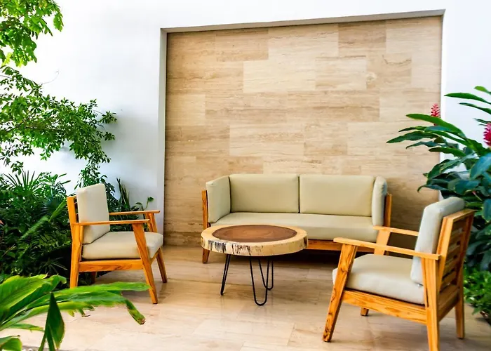 Big Studio At Kaab By The Beach With Roof Top Pool, Sauna And Jacuzzi Near Paseo Del Carmen Mall